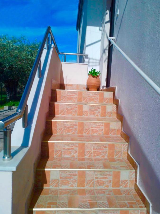 Villa Calypso Skala Rachoni  エクステリア 写真